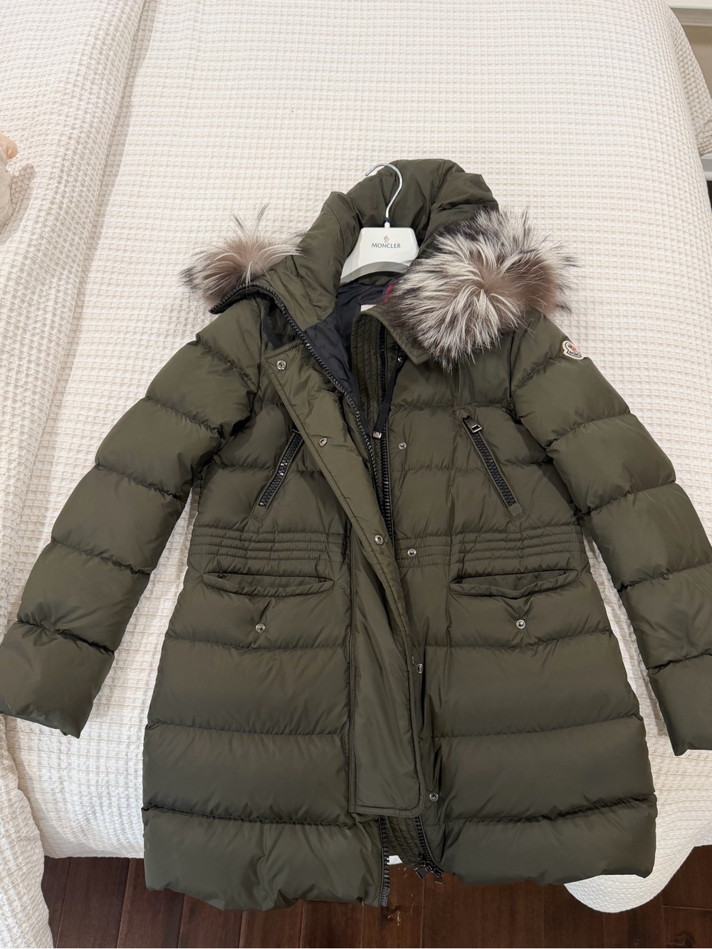 Moncler Olive Green Aphroti